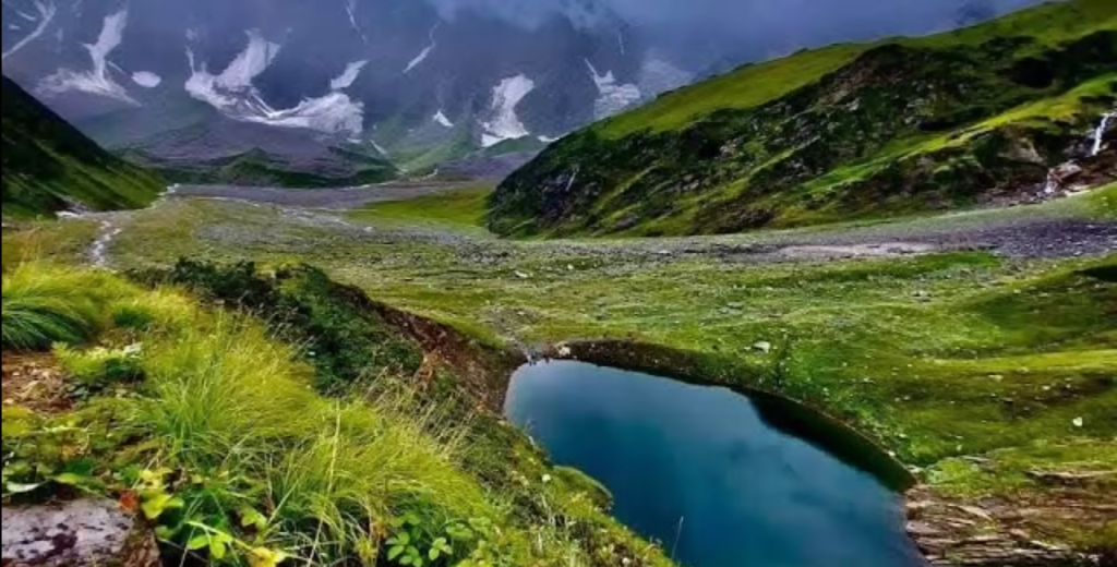 Discover 10 Magics of Manali: A Travel Guide to India’s Famous Hill Station 2 Manali