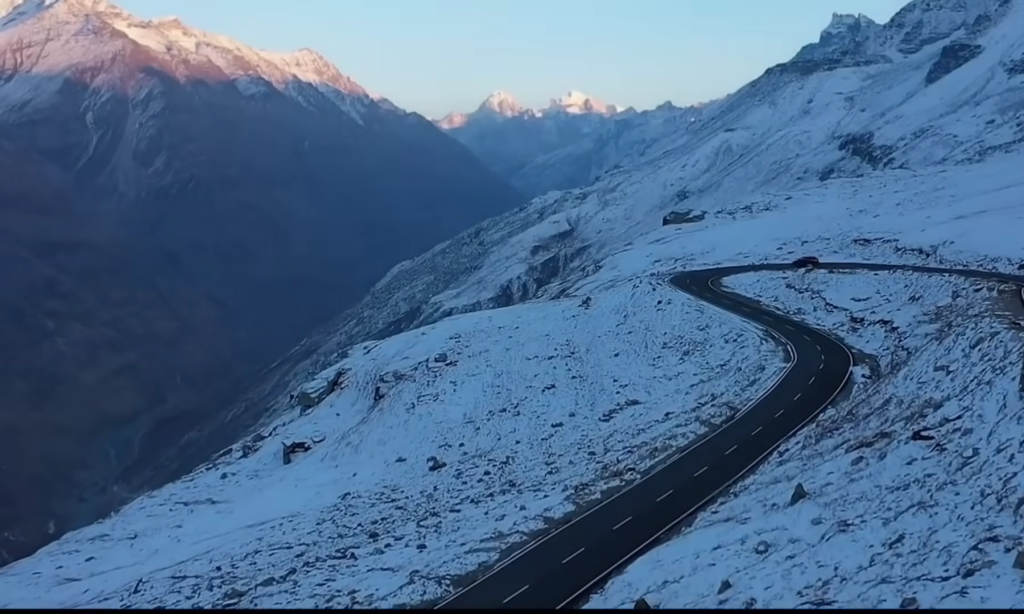 Discover 10 Magics of Manali: A Travel Guide to India’s Famous Hill Station 4 shimla